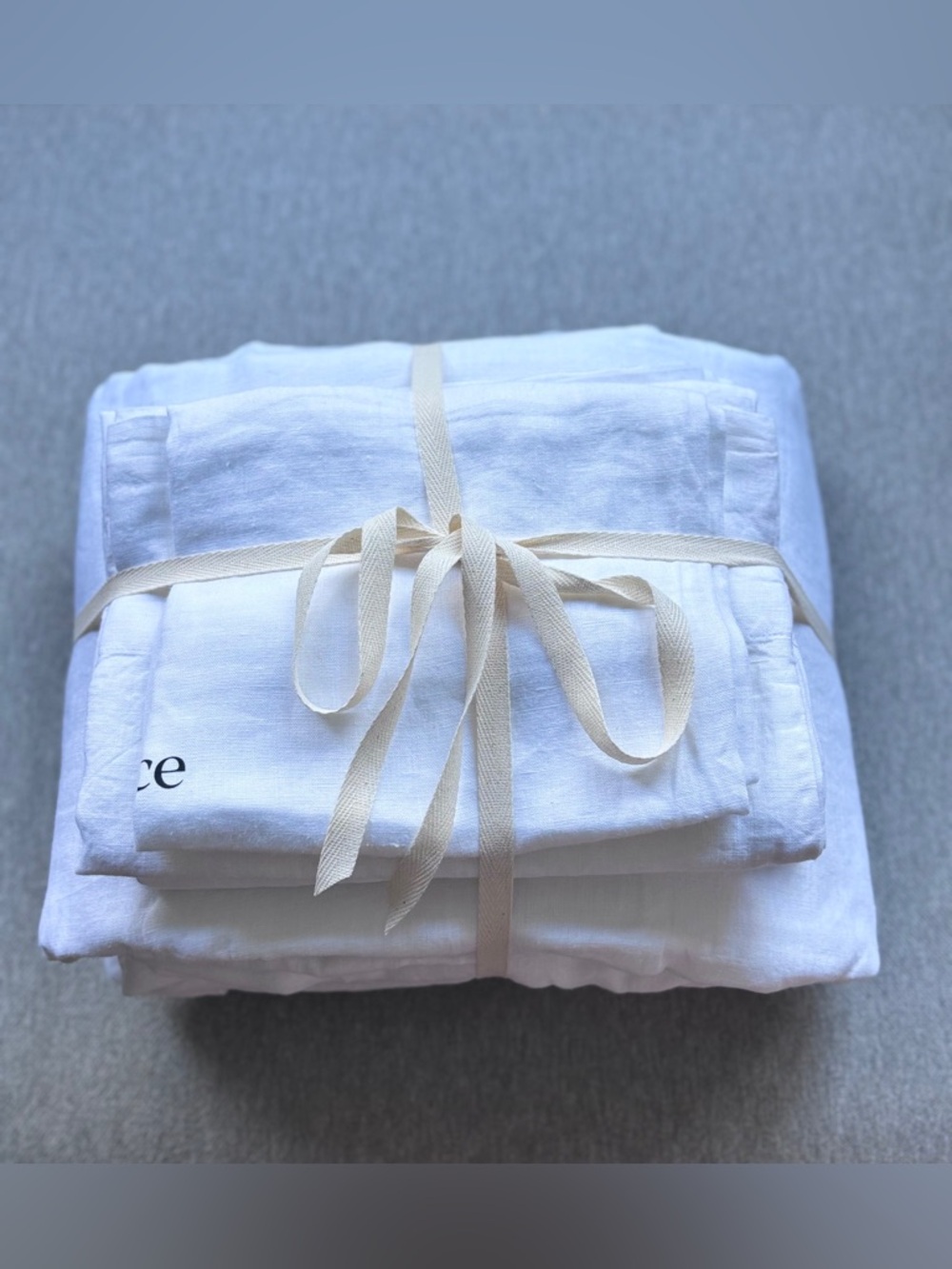Quince European Linen Sheet Set Queen White 4PC + Dust Bag Open Box